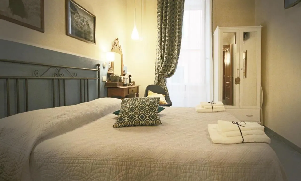 Unico Hotel Monterosso al Mare 0*,